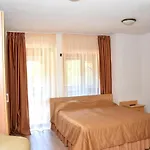 Hotel Семеен Хотел Къщата Devín
