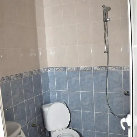 Семеен Хотел Къщата Hotell Devin