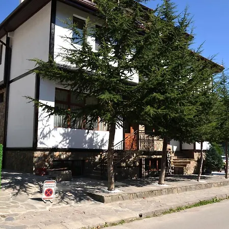 Hotel Семеен Хотел Къщата 2*