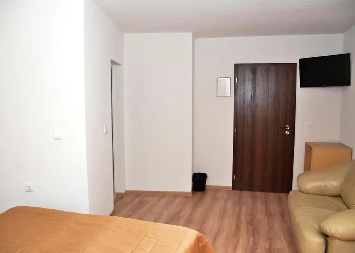 Семеен Хотел Къщата Hotel