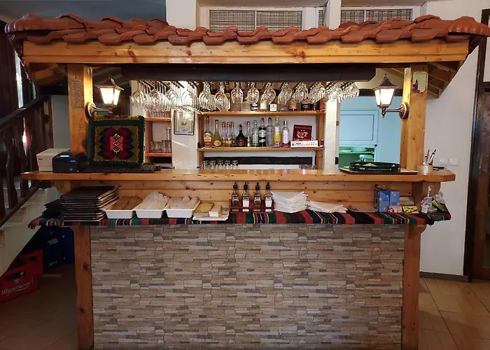 Hotel Семеен Хотел Къщата 2*