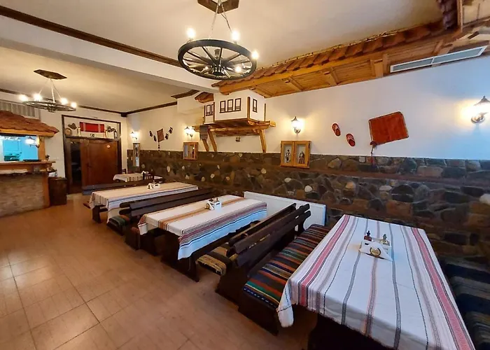 Hotel Семеен Хотел Къщата 2*